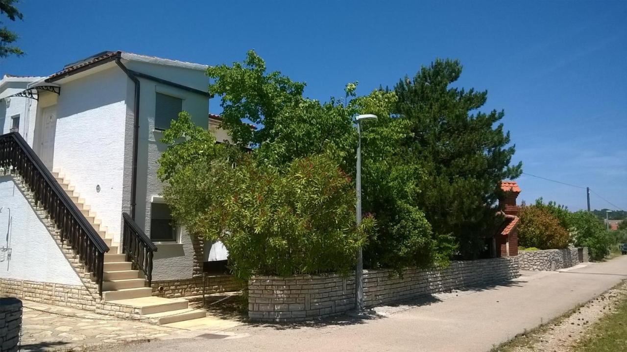 Apartments Carev 1293 Jezera Exterior foto