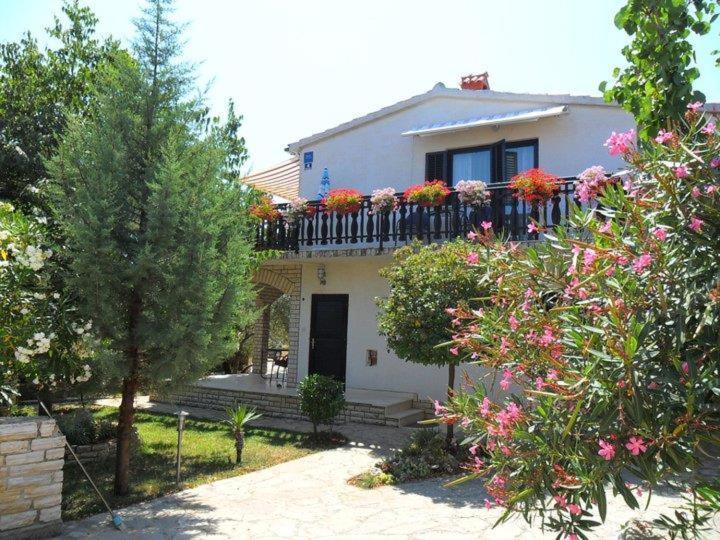Apartments Carev 1293 Jezera Exterior foto